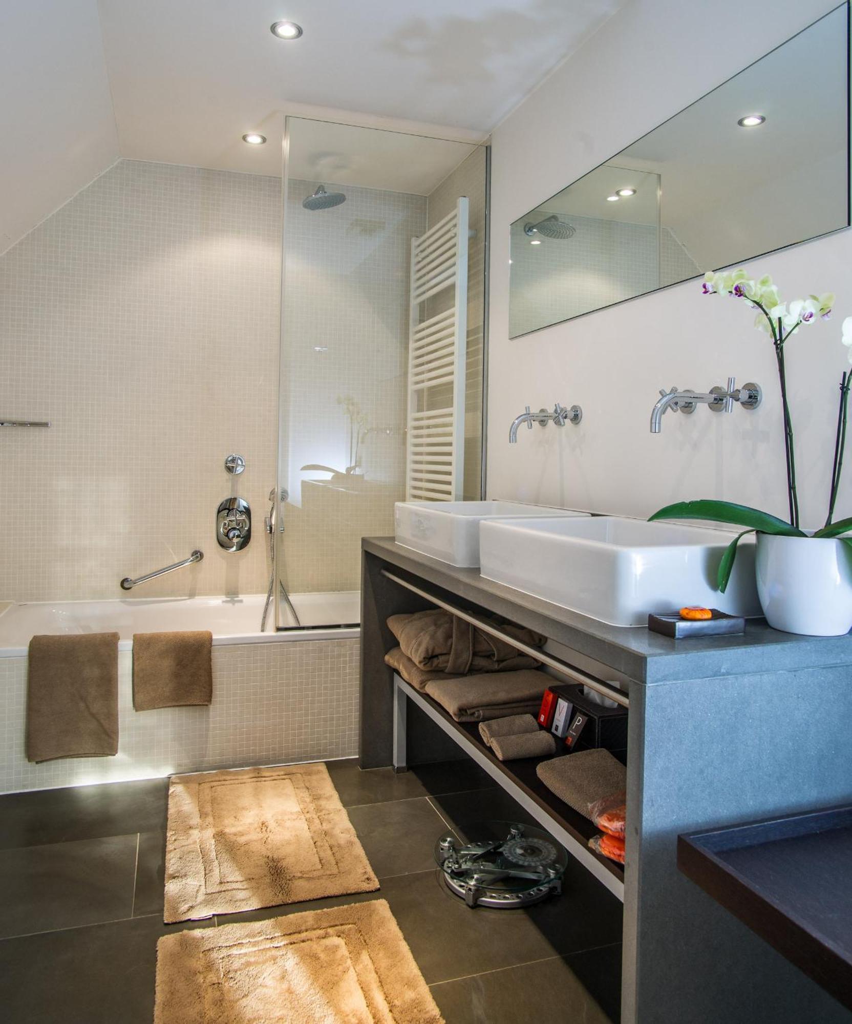 Hotel Alzinn Hesperange Luaran gambar