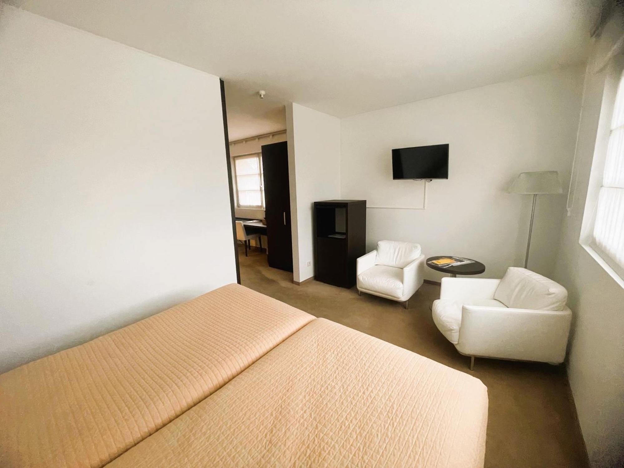 Hotel Alzinn Hesperange Luaran gambar